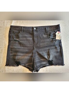 No Boundaries Black Gray Jean Shorts Casual Style Size 20, NWT, Distressed